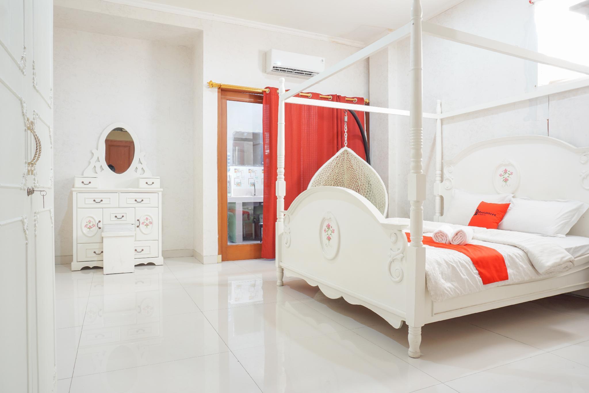 Hotel Reddoorz Near Kemang Square à Jakarta Extérieur photo