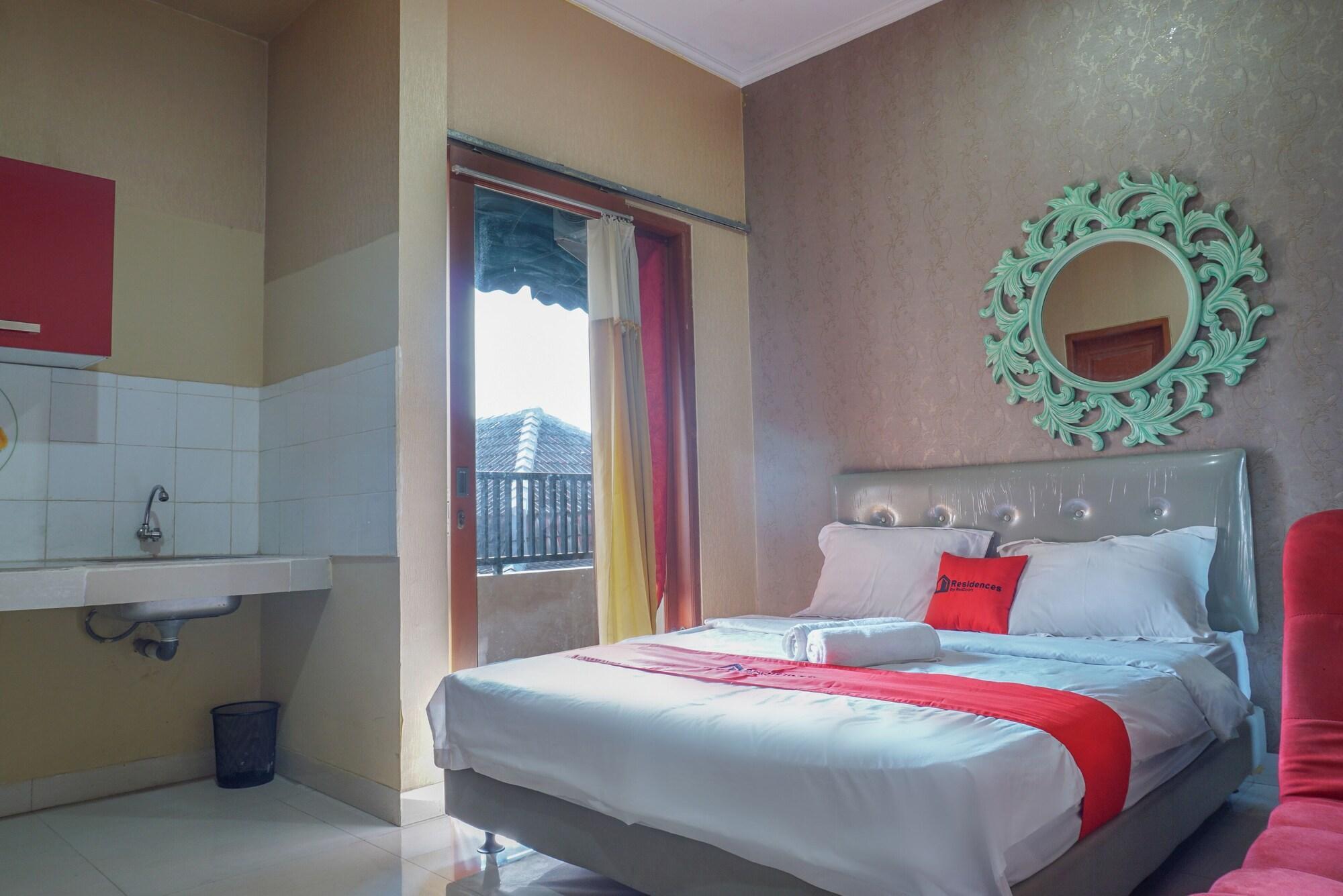 Hotel Reddoorz Near Kemang Square à Jakarta Extérieur photo